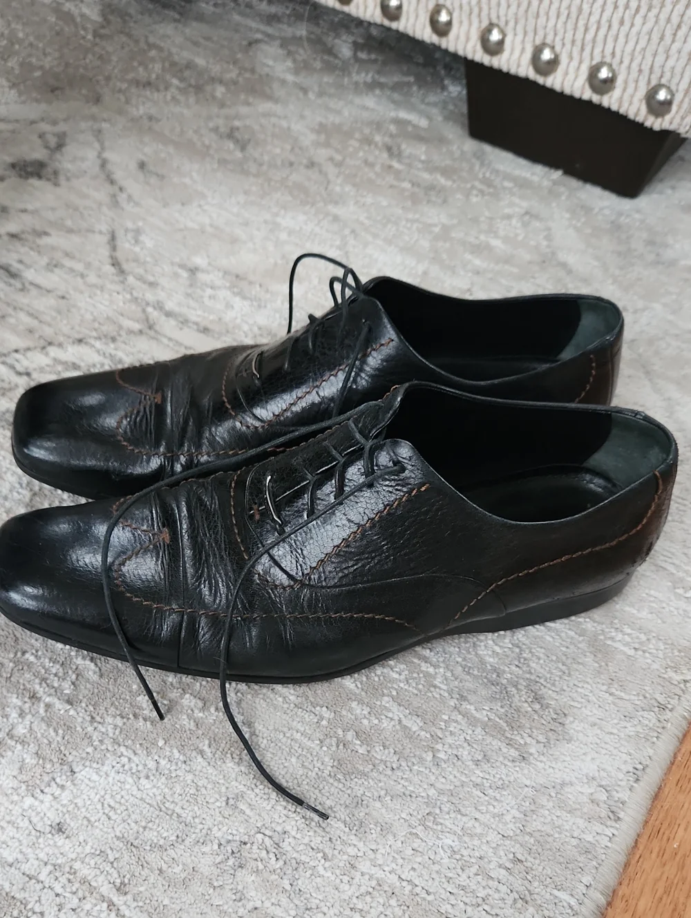 Mens Black Louis Vuitton Dress Shoes, Size LV 9, US 10